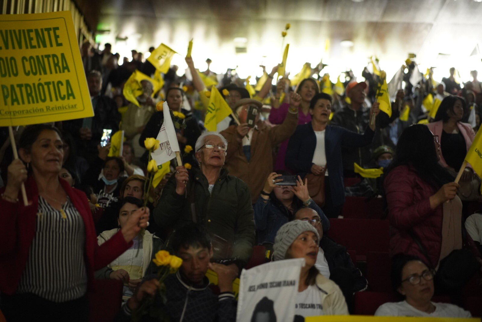 Integrantes de la UP celebran la sentencia de la Corte IDH